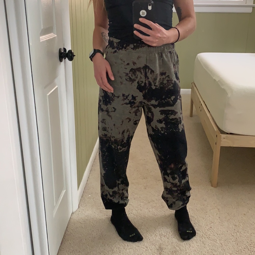 Bleached dyed joggers - Picture 3 of 6
